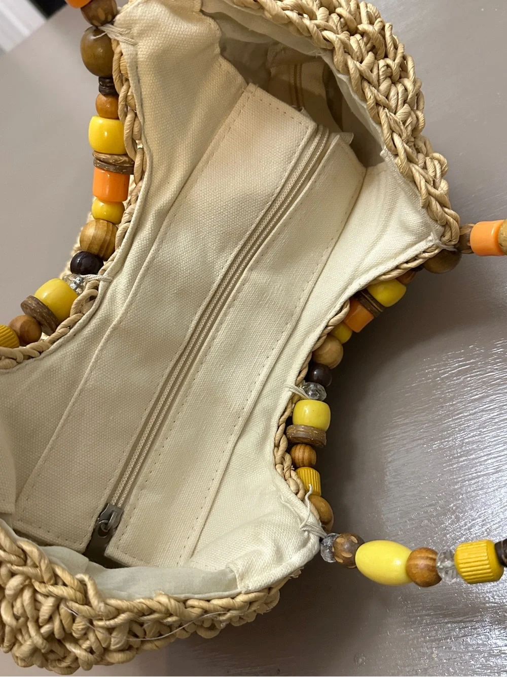 Vintage Straw Woven Tote Bag Beaded Wooden Handles Beach Summer Vacation Purse
